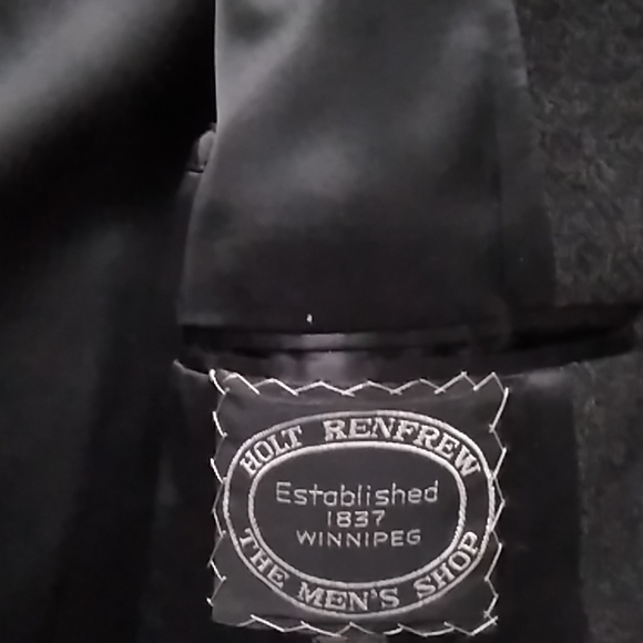 HOLT RENFREW 💯% Wool Overcoat - Picture 7 of 8